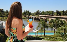 Belurana River Manor